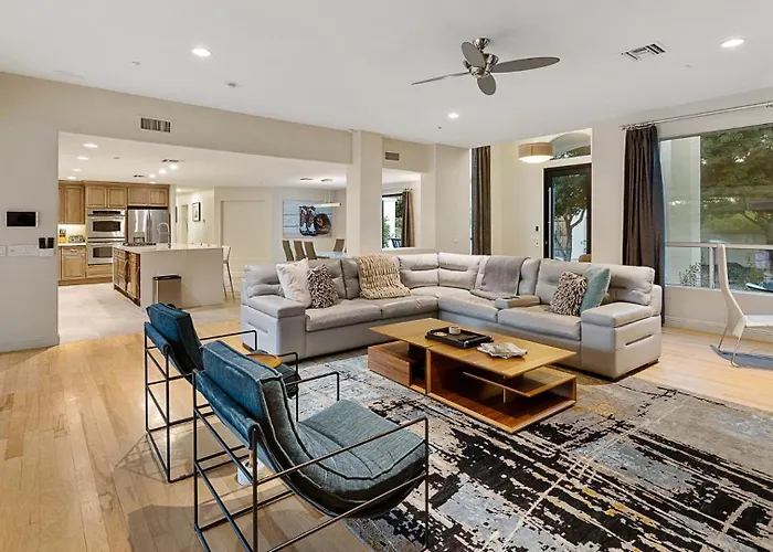 Holiday home Luxury Ranch With Pool, Pickleball &